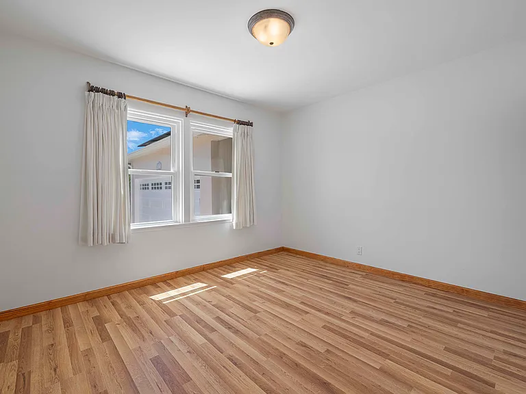 22826 Marjorie Ave — Photo 19
