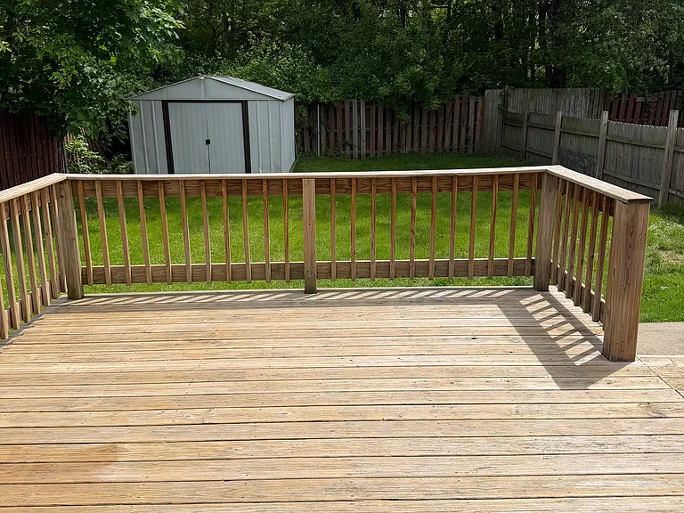 405 Woodlawn Ave — Photo 4