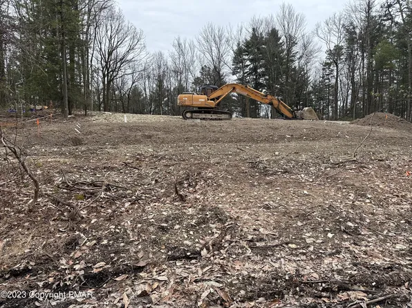 118 Turkey Ridge Dr #75, Kunkletown, PA 18058