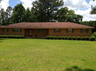 901 Barbara Cir, Moultrie, GA 31768