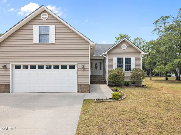 807 Helm Drive, New Bern, NC 28560