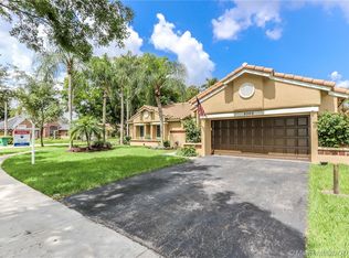 3302 Island Rd, Cooper City, FL 33026