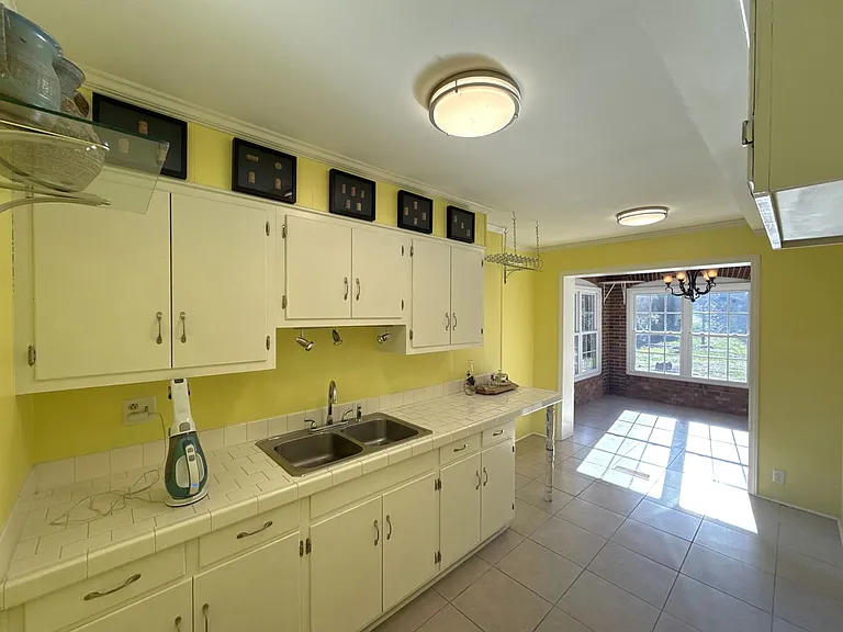 218 Fairway Dr — Photo 33
