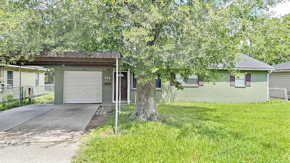 255 Smelker Ave