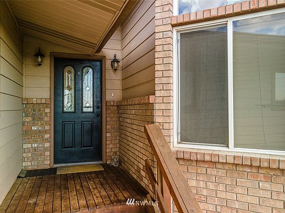 4th image of 1265 Fairway Dr NE