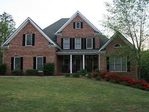 2nd image of 2914 Loch Lomond Dr