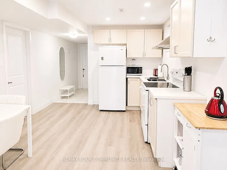 95 Maplegrove Ave #BSM — Photo 7