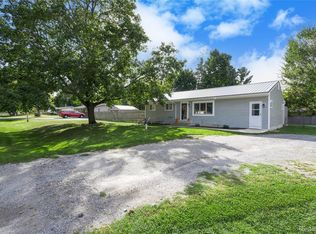 9115 Maplewood Dr, Clio, MI 48420
