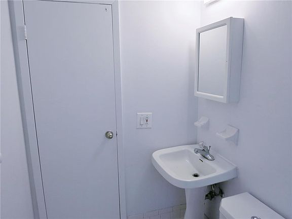 5th image of 520 E 79th St APT 2H