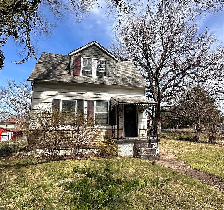 1st image of 329 Goetz Ave