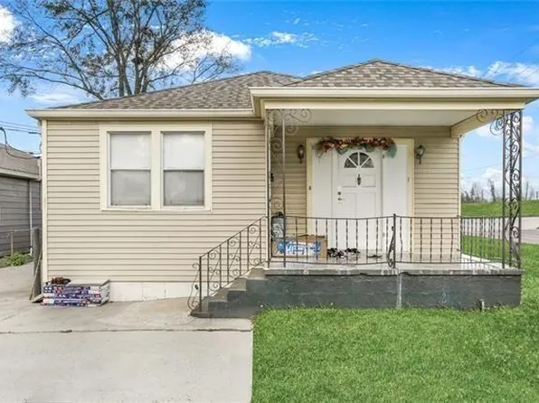 11 Hickory Ave, Harahan, LA 70123