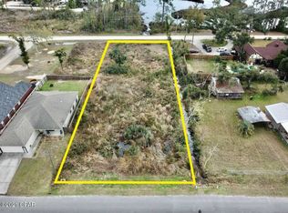 7422 Market St, Southport, FL 32409