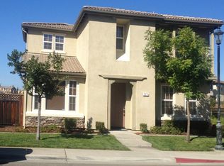 222 Barnhill Dr, Folsom, CA 95630