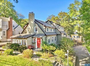 33 E Glen Ave, Ridgewood, NJ 07450