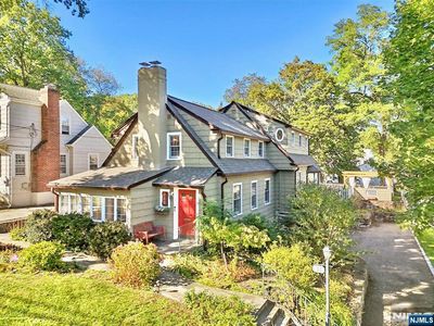 33 E Glen Ave, Ridgewood, NJ, 07450