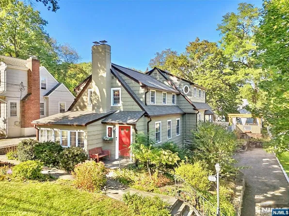 33 E Glen Ave, Ridgewood, NJ 07450