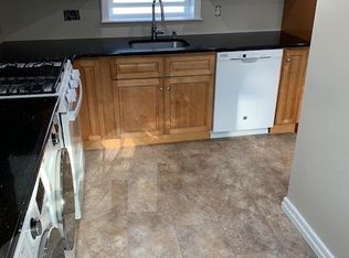 305 Washington St #2L, Somerville, MA 02143
