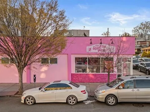 809-811 Broadway image 3 of 29