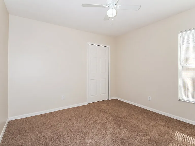 11104 Robin Lake Ct — Photo 10