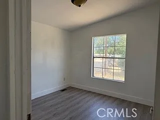 20221 Telford Ave — Photo 8