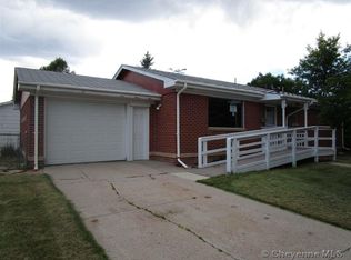 5036 Sagebrush Ave, Cheyenne, WY 82009