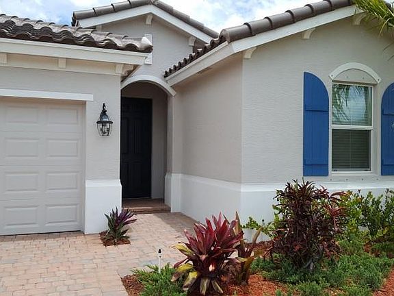 2nd image of 1798 Berkshire Cir SW