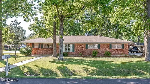 214 Dover Dr Photo 1