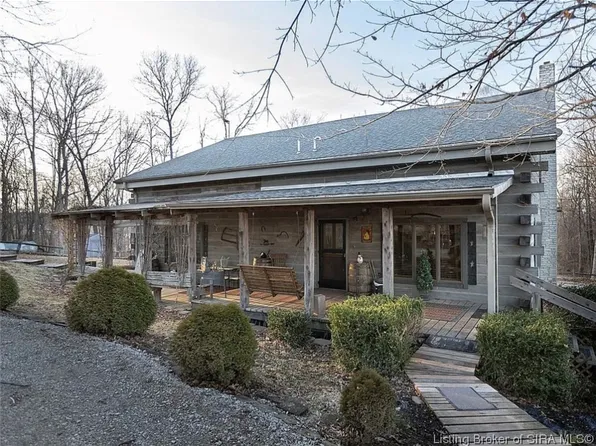 393 393 E County Road, Paoli, IN 47454