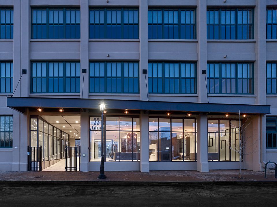 Building Photo 5