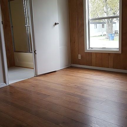 2nd image of 551 Grove Ln