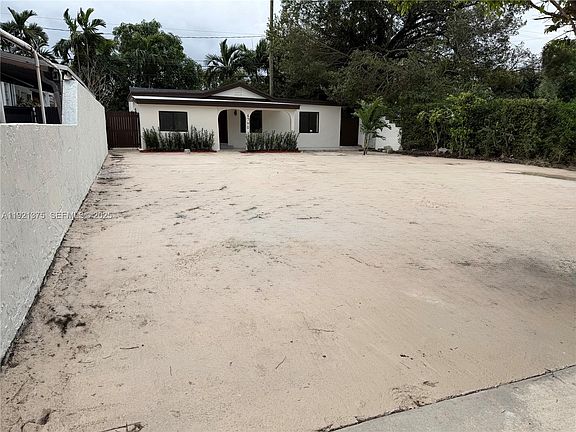 2nd image of 6790 SW 25th Ter