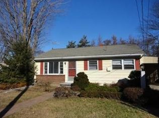 144 Howe St, Natick, MA 01760