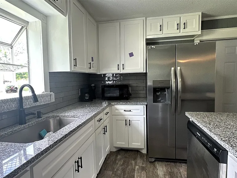 1543 Rs County Rd #2570 — Photo 6