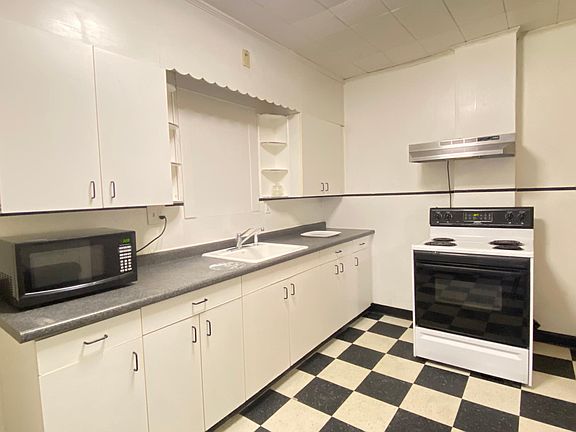 4th image of 171 W End Ave #1