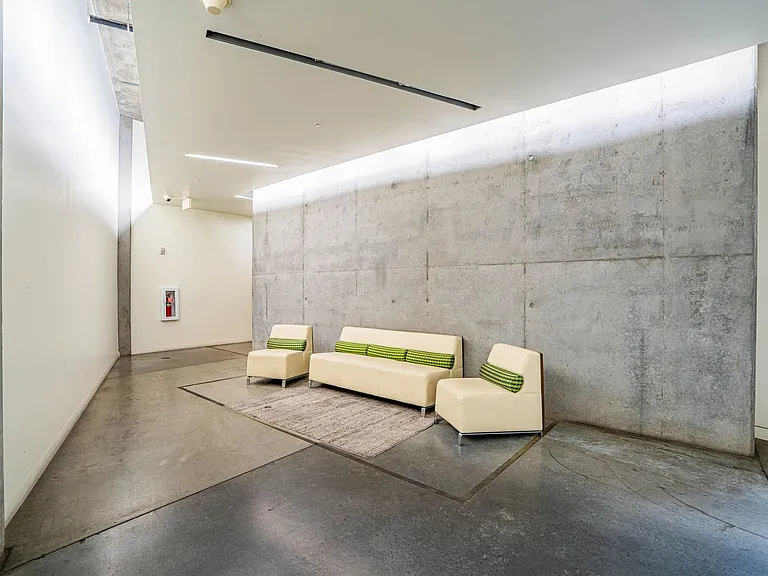 Building's Lounge