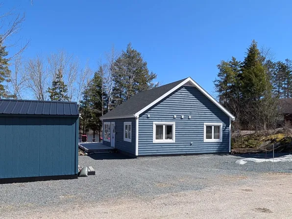 10 Sunshine Ln #61, West Hants, NS B0N 2T0