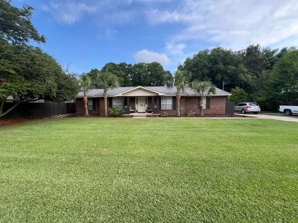 23 Bayou Dr, Fort Walton Beach, FL 32547