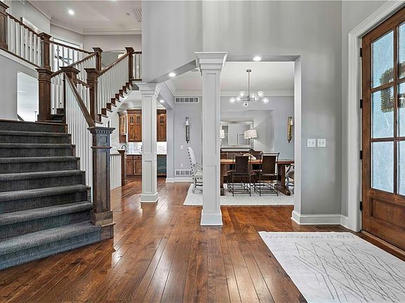 4th image of 16617 Rosewood St