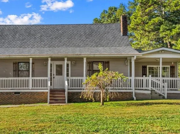 6354 Meadowbranch Rd, Seagrove, NC 27341