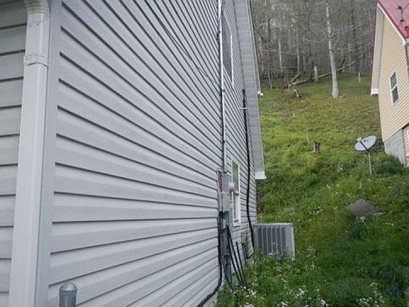 4th image of 886 Highway 3401