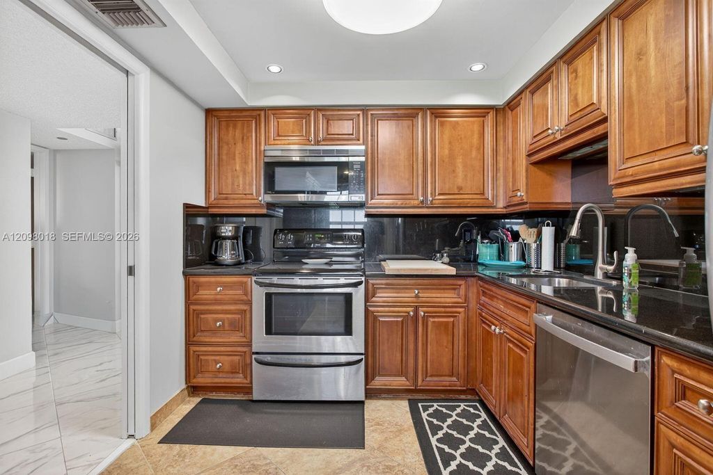2900 N Course Dr APT 905, photo 7