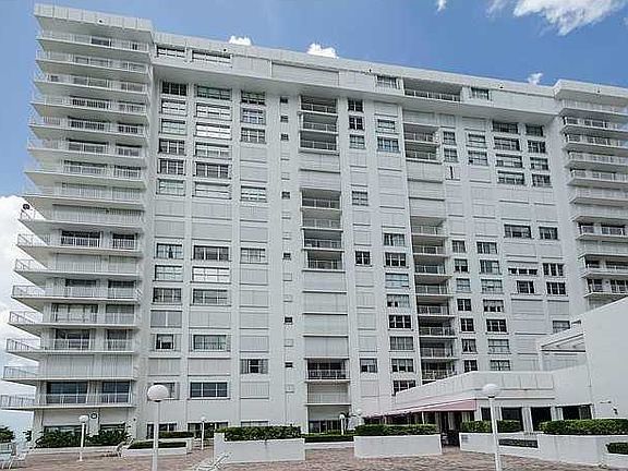2nd image of 2751 S Ocean Dr #S1203
