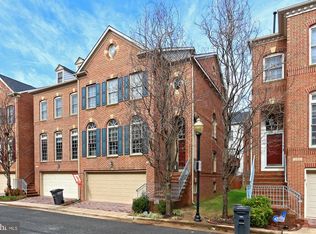 271 Murtha St, Alexandria, VA 22304