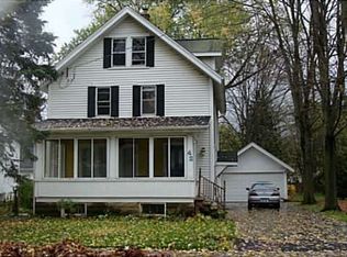42 N Willow St, East Aurora, NY 14052