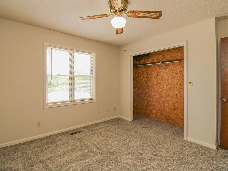 1812 Sunrise Dr — Photo 5