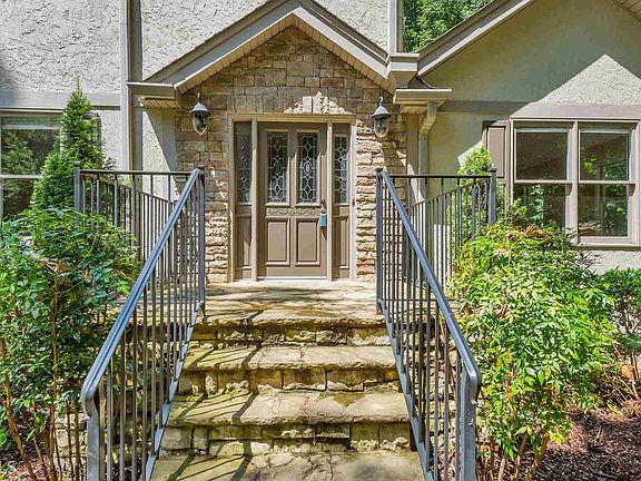 3rd image of 5739 Garden Walk