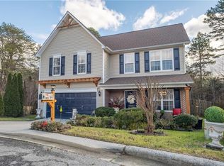 1400 Rosebay Ct, Jamestown, NC 27282