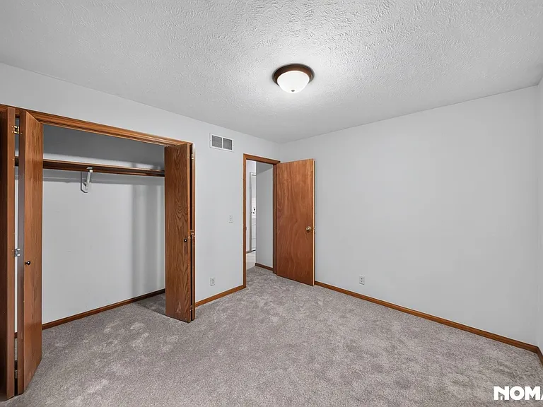 908 Newport Blvd — Photo 10