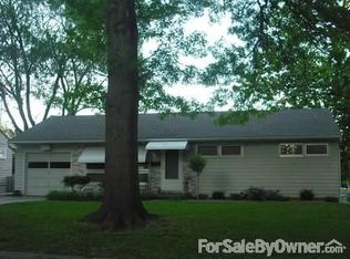 465 Park Dr, Bonner Springs, KS 66012