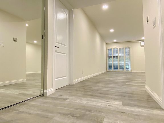 4th image of 1127 E Del Mar Blvd APT 315